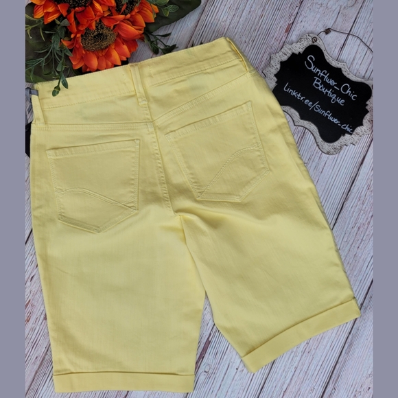 [NEW] NYDJ 9" Jean Bermuda Shorts - Picture 5 of 9